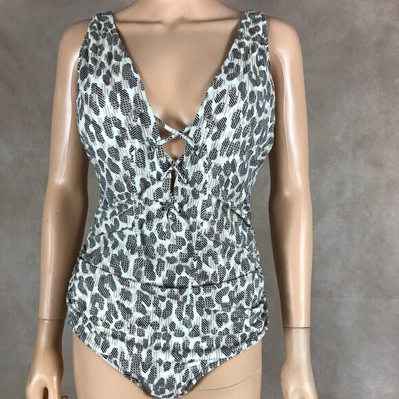 Swim Solutions Wild Thing Tummy-Control One-Piece Swimsuit NEW 14 - Picture 2 of 10